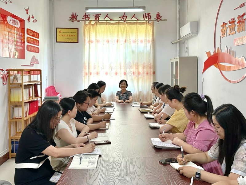 beat365副校长张淑爱深入实验实训中心开展专题调研