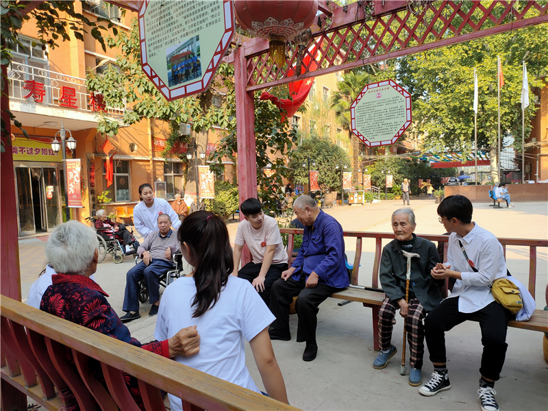 【医学技术系】爱驻夕阳 关爱老人 医学技术系走进瑞阳敬老院开展不忘初心、牢记使命主题教育活动