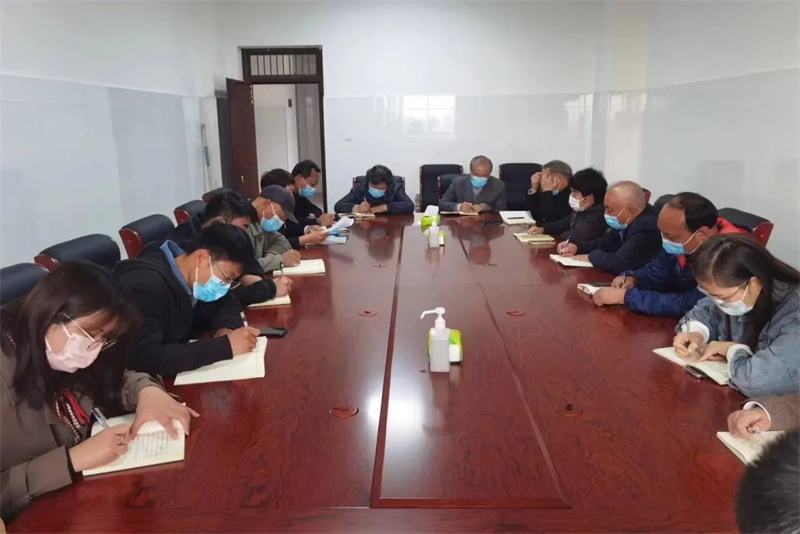 坚守疫情防控值班 筑牢校园安全防线